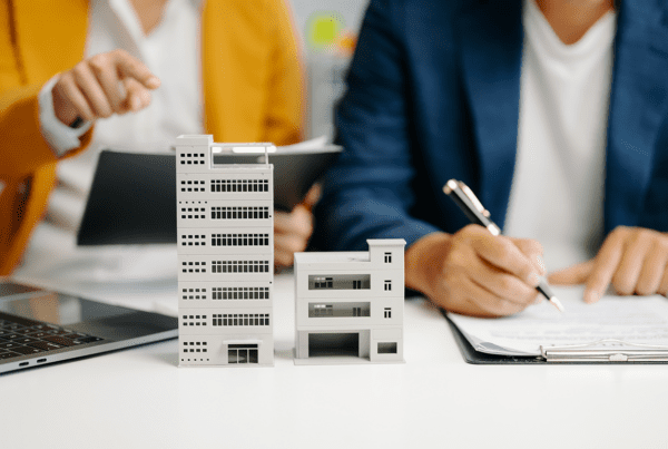 Navigating the Real Estate: The Essential Role of a Real Estate Broker